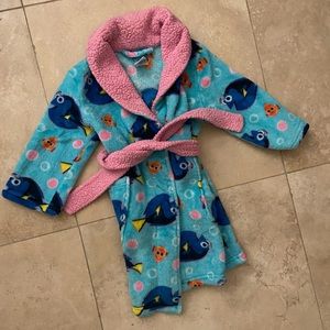 Disney size girls 4 Dory bath robe
